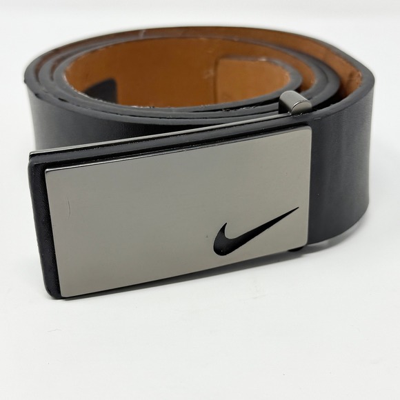 Nike Other - Nike Mens Black Leather Golf Belt Brushed Gunmetal Plaque Swoosh Buckle Size 36